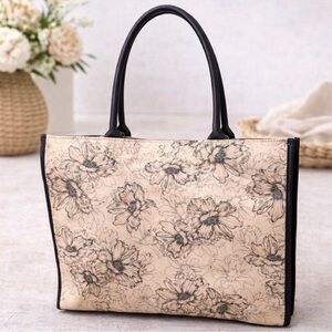 Victoria's Secret Tote Bag/ Models With Floral Print Snap Closure
